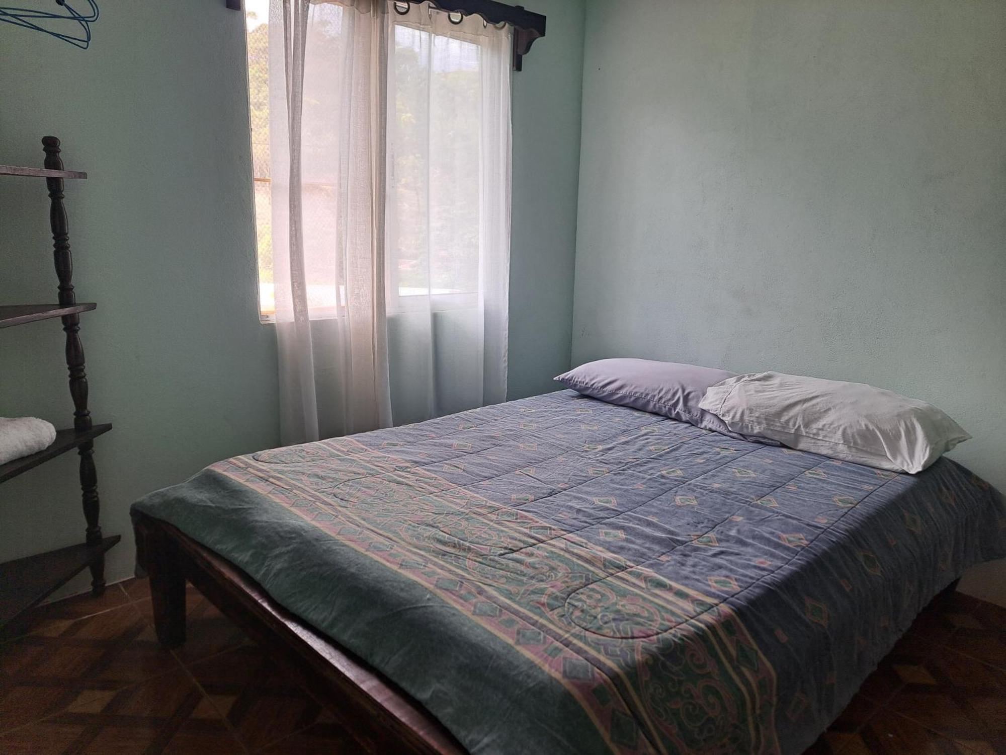 Hospedaje Luis Y Ana Pejibaye Habitación foto